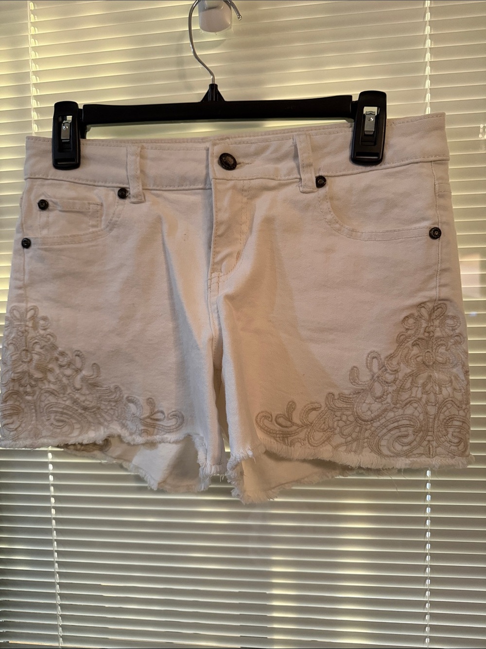 Cache White Denim Shorts with Beige Embroidery